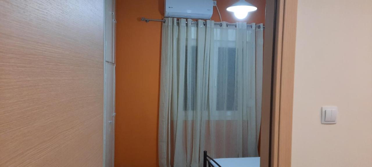 Livia'S Room To Ampelokipi Metro Airport Line Атина Екстериор снимка