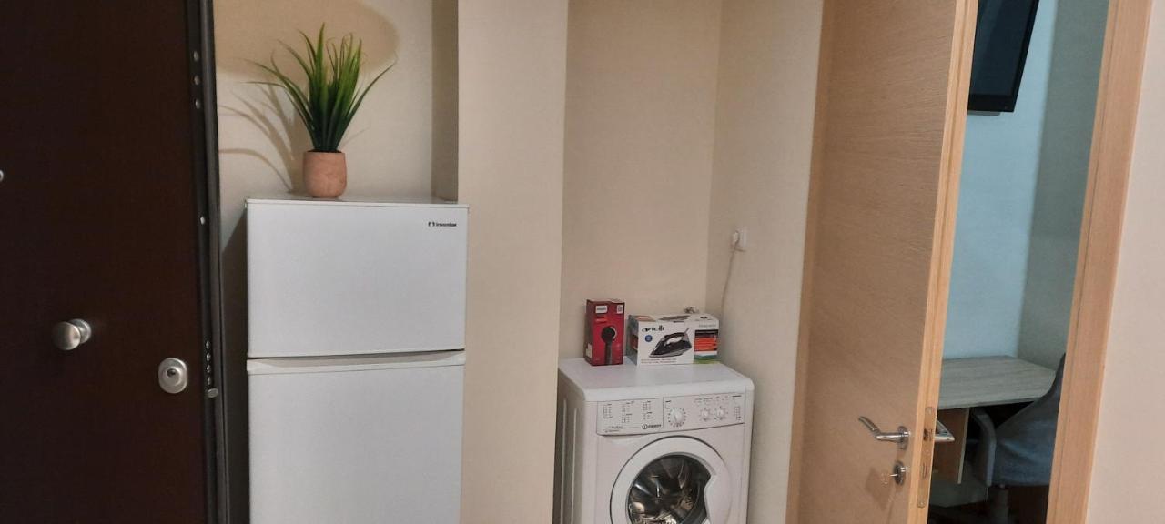 Livia'S Room To Ampelokipi Metro Airport Line Атина Екстериор снимка