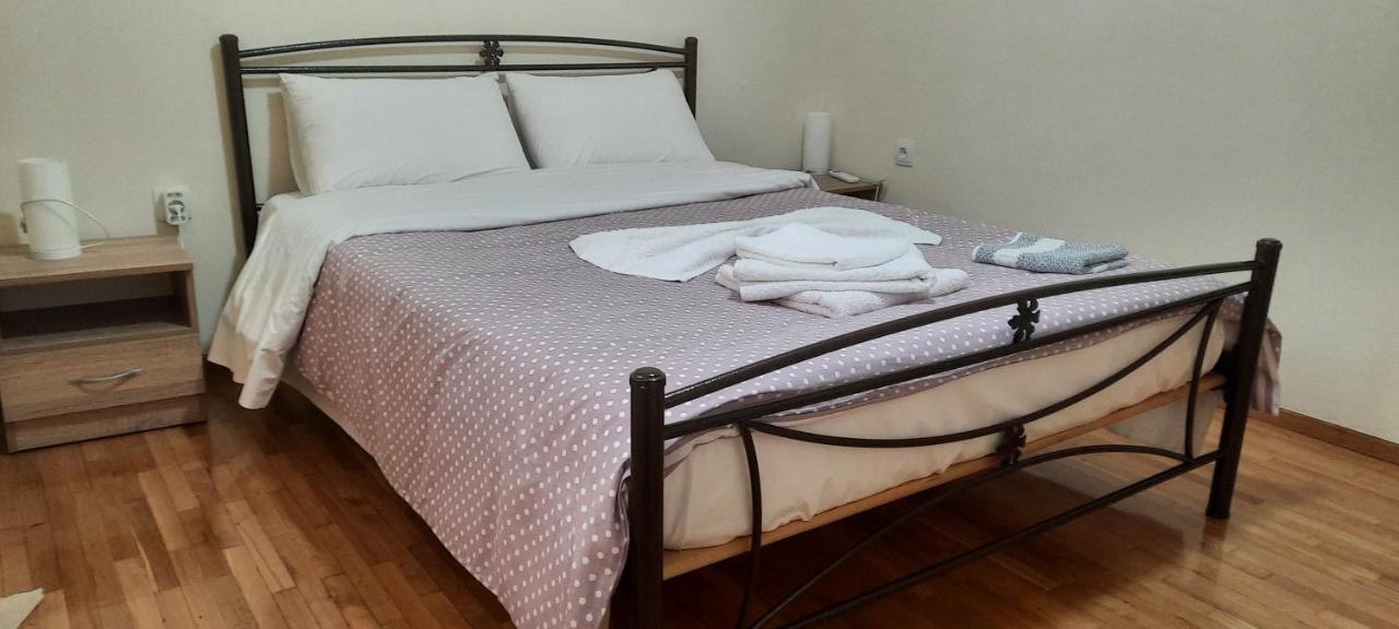 Livia'S Room To Ampelokipi Metro Airport Line Атина Екстериор снимка