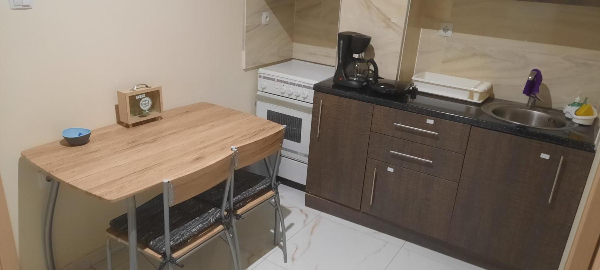Livia'S Room To Ampelokipi Metro Airport Line Атина Екстериор снимка